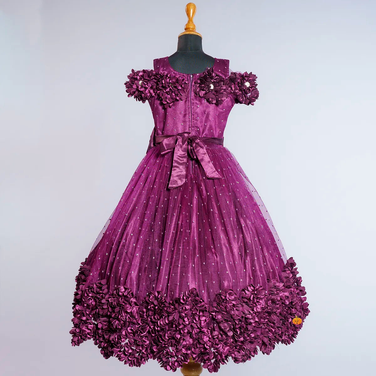 MAYUKRISHNA Anarkali Gown Price in India - Buy MAYUKRISHNA Anarkali Gown  online at Flipkart.com